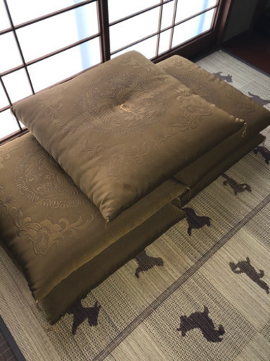 新品未使用　高級座布団5枚