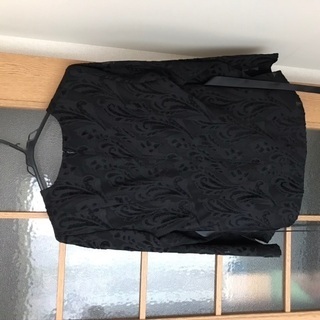 ブラウス黒L〜LLサイズの画像