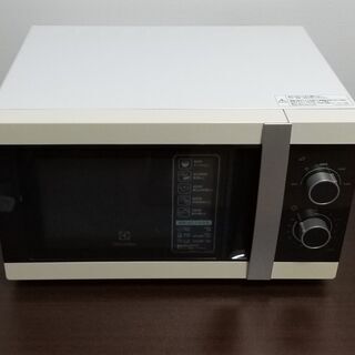 エレクトロラックス 電子レンジ 23L ホワイトElectrol...