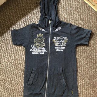 ノーブランドのパーカー(半袖)あげます‼️