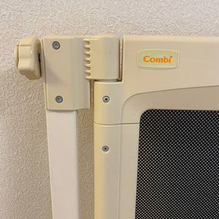 コンビ　ベビーゲート　ハンズフリーゲートの画像