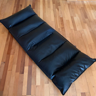 合皮レザー　座椅子の画像