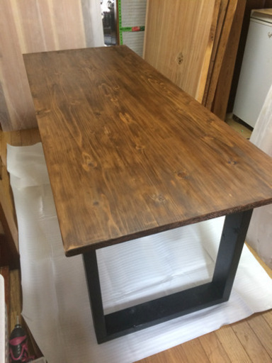 大特価 180cm×72cm 無垢材を使ったビンテージ調ダイニングテーブル 近場お届け無料