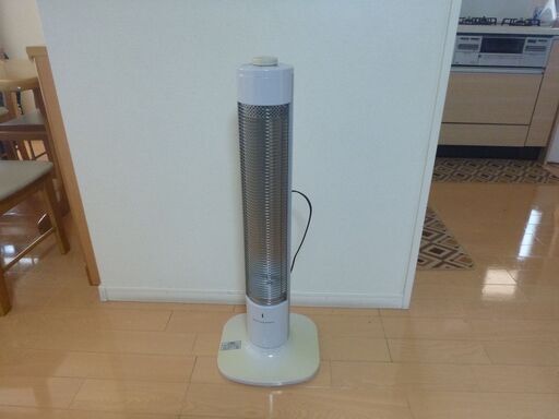 タワー型赤外線ヒーター
