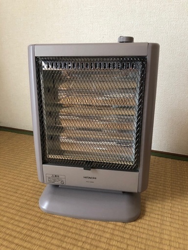 HITACHI ハロゲンヒーター　2015年製