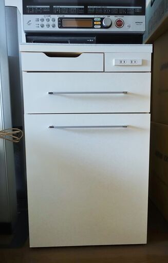 電子レンジ台 収納ゴミ箱、コンセント2口付き