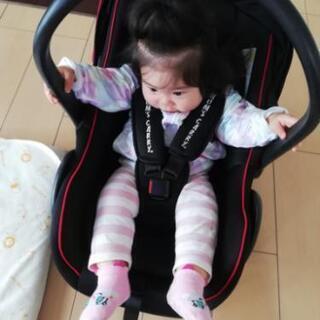 〘受け渡し予定者様決定〙新生児から使えるチャイルドシート✨の画像