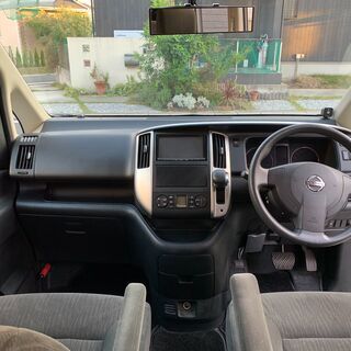 売れました！日産セレナ ディーラー整備 自動スライドドアの画像
