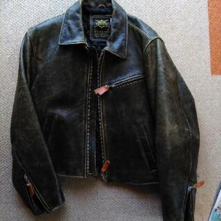 【再値下げ】革のジャンパー