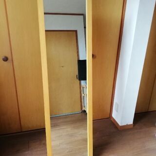 値下げします。超大型の鏡姿見。早い者勝ち！