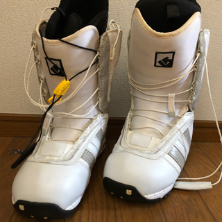 【無料】スノボー　板、ビンディング、ブーツ、ケースの画像