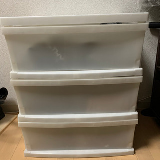3段衣装ケース　プラスチックケースの画像