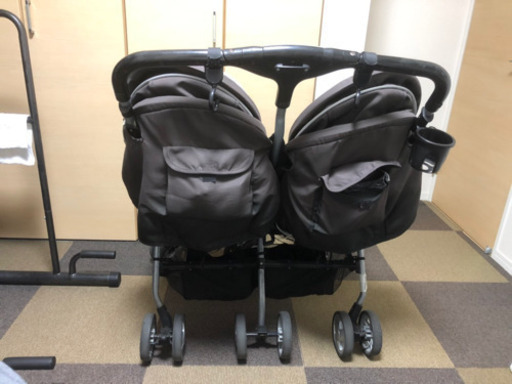 combi双子用ベビーカー