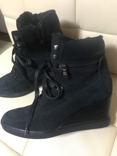 イタリア製　GEOX レディース　編み上げ　ショートブーツ　ブラック