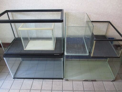 商談中　●　水槽　６個セット　アクリル製　ガラス製