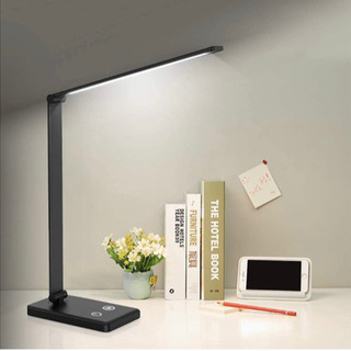お譲り先決まりました。新品未使用、デスクライト LED 卓上ライ...