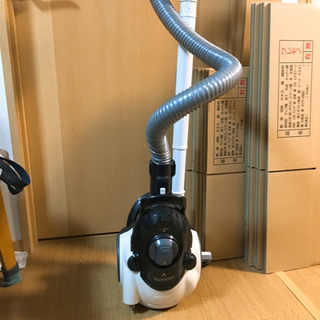 美品！新品同様シャープサイクロン掃除機