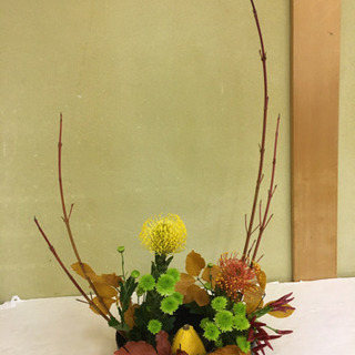 生け花　プリザーブドフラワーのお教室です。
