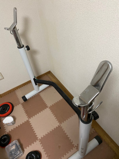 限界価格!!アイロテック筋トレ器具一式売ります。