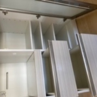 食器棚　の画像
