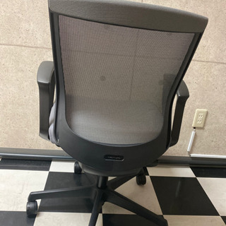 【成約済み】【残り6点！早い者勝ち！まとめ買い大歓迎です！】定価7万円！okamura エスクードメッシュ オフィスチェア 椅子 事務用品の画像