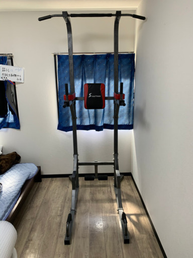 懸垂機　チンニング　筋トレ