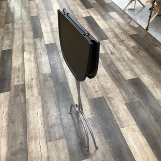 Kartell (カルテル) 折りたたみテーブルのご紹介です！