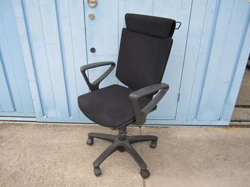 事務イス　イトーキ製トリノチェア　ヘッドレスト付き・ハンガー付き　SOE135CP-T2T2MT