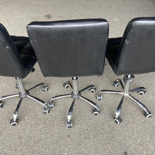 オフィスにも使える椅子　3脚セットの画像