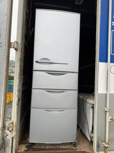 4ドア冷蔵庫　355L