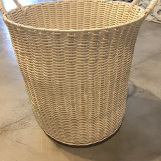 フランフラン白ランドリーバスケット★ナチュラルインテリアの画像