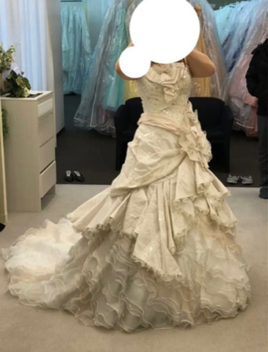ウエディングドレスお譲りします。