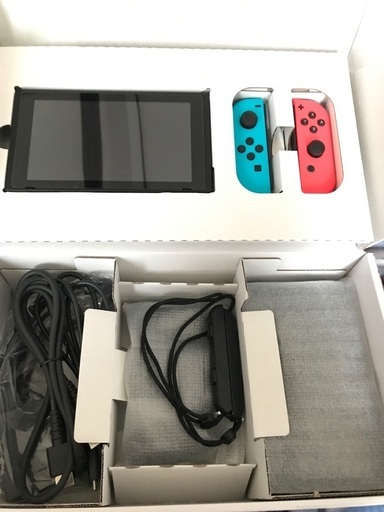 任天堂Switch本体＋付属品やソフト売ります！