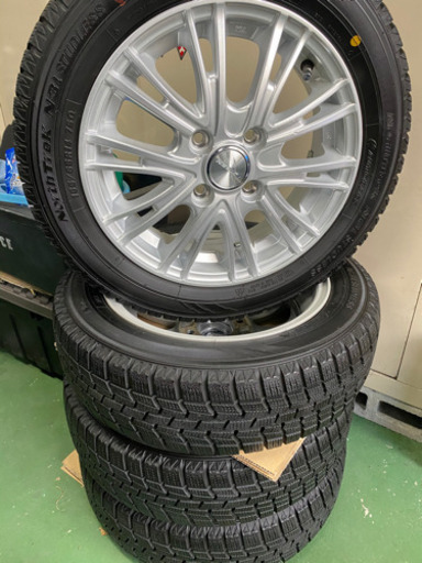 スタッドレスタイヤ ホイール　155/65R14 75Q