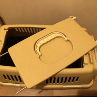 ペットキャリーケース　小型サイズの画像