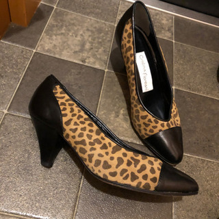 Cristina Floreani ヒョウ柄ヒールの画像