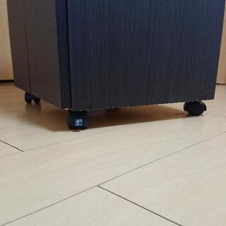 【受付終了】ペールカウンター，ゴミ箱付き引き出し(定価8371円)の画像