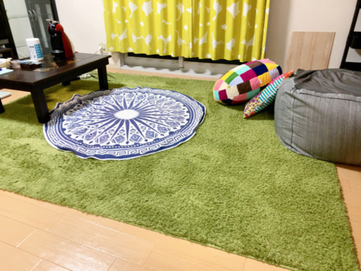 日本製 定価3万以上 絨毯 200×250 青いラグはオマケに付けます