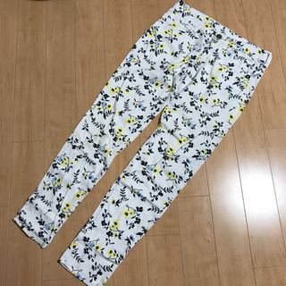 ローリーズファーム  レギンスパンツ　L