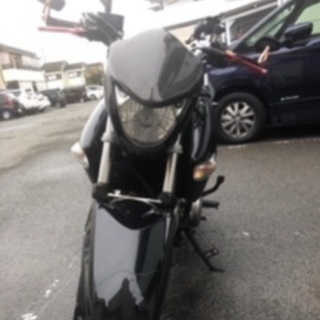 中型バイク、GSR250です