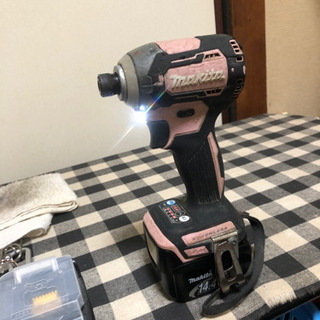 マキタ　インパクトドライバー　フルセットの画像