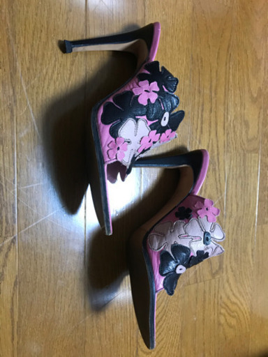 miu miu サンダル