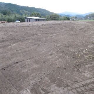 荒地、放置畑、ハンマーナイフモア、草の粉砕、ユンボで耕し整地、一...
