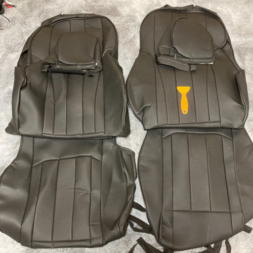 アウディ用　シートカバー　黒