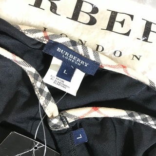 Burberry バーバリーロンドン 黒ノバチェック水着 ビキニの画像
