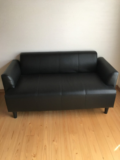 【ほぼ新品】IKEA合皮ソファ2人掛け(ヘムリングビー)