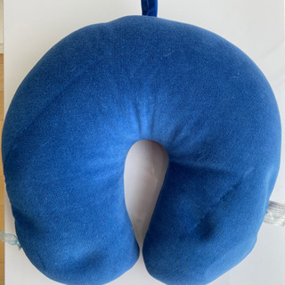 引き渡し完了　Toronto maple leafs ネックピロー　機内用の画像