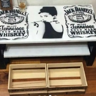 引き渡し済み　オードリー ヘップバーン　ローテーブルの画像