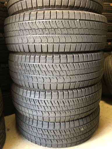 215/65R16人気なVRX2❣️アルファードヴェルファイア　エルグランド等に