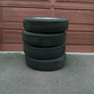 スッタドレス　BS DM−V2  175/80R16